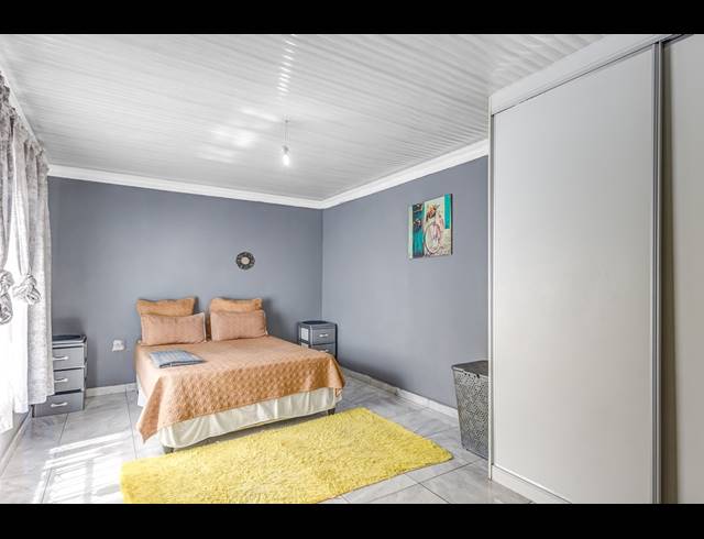 3 BEDROOM FREEHOLD FOR SALE IN COSMO CITY
